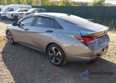 2023 Hyundai Elantra Sel z USA, uszkodzony, nr VIN KMHLS4AG9PU506144